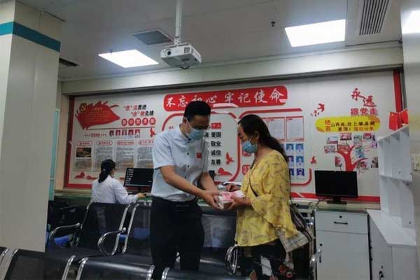 J9集团仁爱天使捐助因车祸导致颅内出血的弓志斌