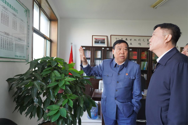 J9集团董事长李安平介绍企业管理流程化